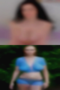 BB Bottom girls - love kissing.