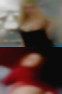 Naked swingers live sex shows in swinger clubs.